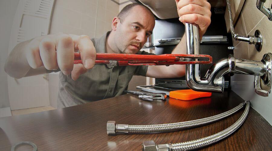 Expert burst pipe repair services in Farmington, AR